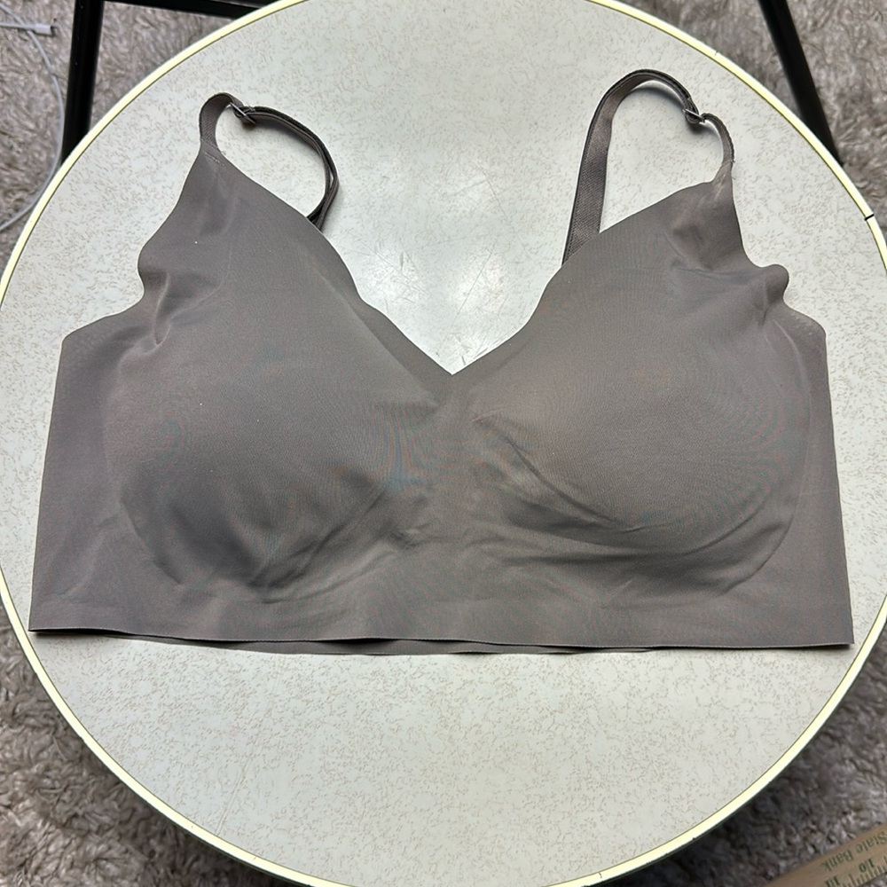 True and Co Women’s Bra Gray Wireless Size Large
